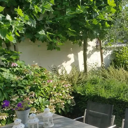 Casa Sibbe With Beautiful View Будинок відпочинку Valkenburg aan de Geul